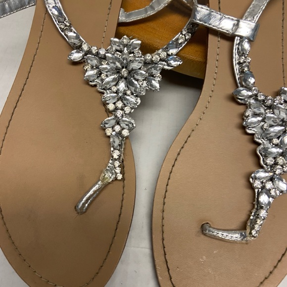 David’s Bridal Gemstone Blinged Bridal Wedding Sandals - Picture 2 of 8